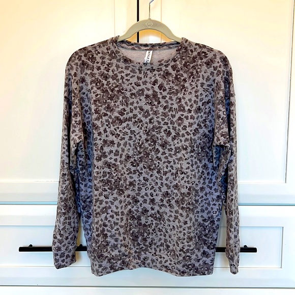 Athleta Sweatshirt - Picture 1 of 3